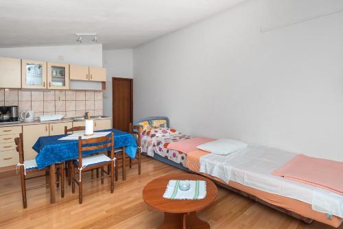 Apartments Sinisa