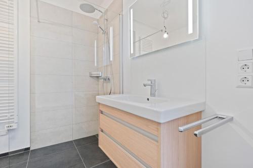 Φωτογραφία από το άλμπουμ του Modern 2BR Elegance in Bivange Residence σε Roeser
