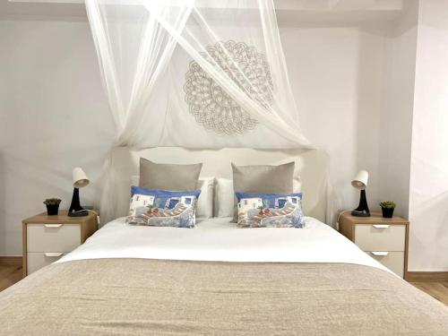 Duplex Cienfuegos I & old town by ELE Apartments