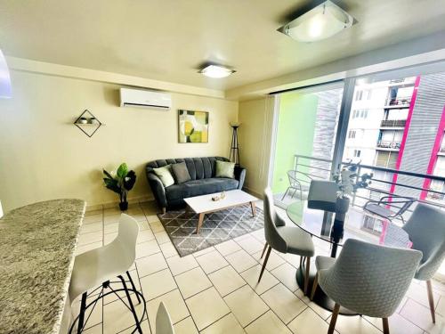 Posezení v ubytování Spacious & Comfy 3 bedroom apartment