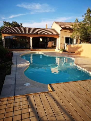 La Colline, villa avec piscine