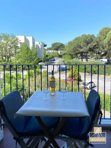 LE SAOMA, studio cabine, parking privé, climatisation