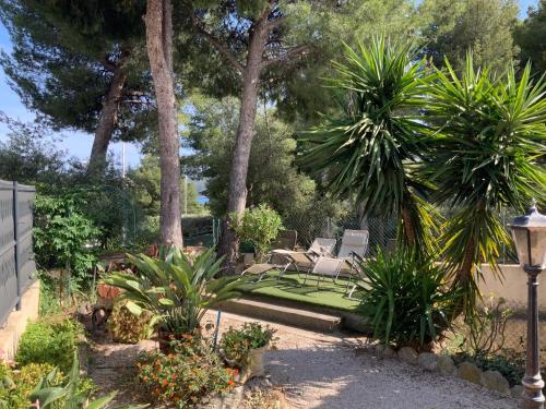 St Cyr sur mer appart 6pers avec jardin et parking A 30m de la plage