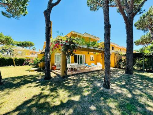 Hoyo 27 con Piscina Grupo AC Gestión