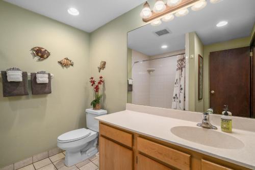Koupelna v ubytování 1Br 1Ba Kahala Tropical Dream, Pool, Garden View 513