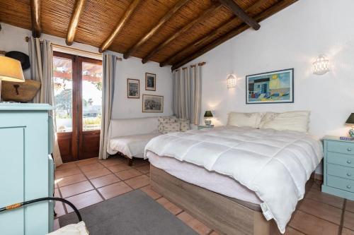 NEW! 4bedroom Villa - Private Pool and Sea view