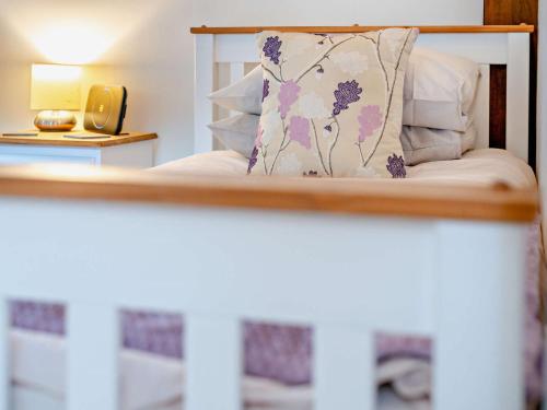 Ένα ή περισσότερα κρεβάτια σε δωμάτιο στο 3 Bed in Boscastle PENDW