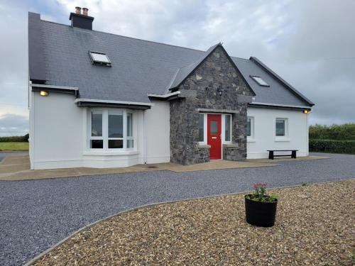 Gallery image of Coastal View Cottage in Mullagh