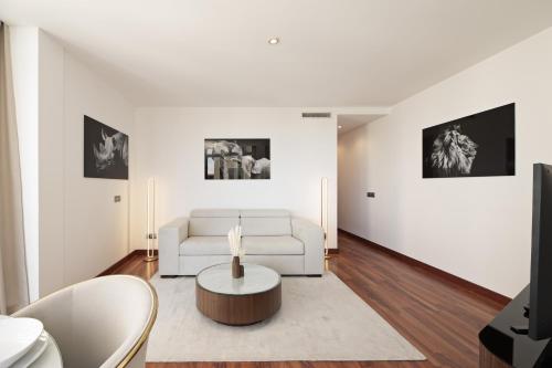Luxury apartments in Barrio Palacio photo 52