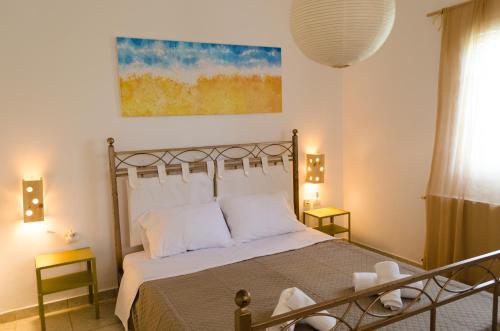 Marini Traditional Cottages