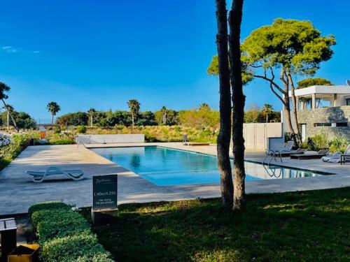 Φωτογραφία από το άλμπουμ του appartement luxueux 2 dans pinède PLAGE SFIHA AL HOCEIMA σε Ajdir