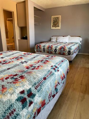 Postel nebo postele na pokoji v ubytování Valley Motel El Cajon San Diego