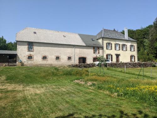 Zahrada ubytování Ferme Équestre Equi'Cantal