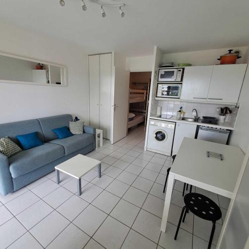 Photo de la galerie de l'établissement Studio familial avec piscine à La Baule-Escoublac, à Pornichet