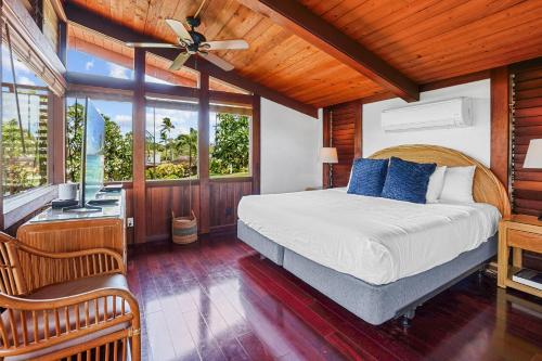 Postel nebo postele na pokoji v ubytování Holomakani Retreat, Your Ohana