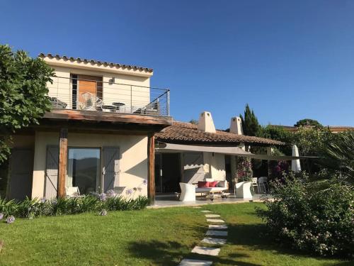 Villa Pieds dans l eau