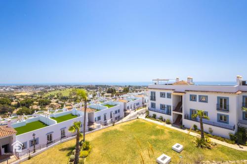 Paraiso TOP - best sea-views, 3 bedrooms, 7 pools