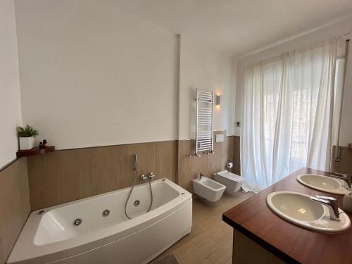 Vatican Family House 2 Baths & 3 Rooms