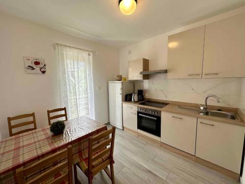 Apartment in Dramalj 50809