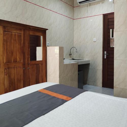 Imagen de la galería de Santhi Graha by NauliTabitha, en Legian