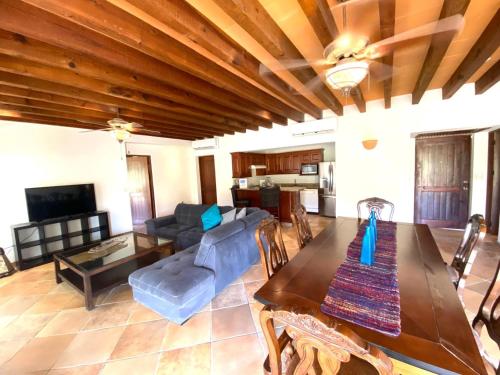 Zona de estar de Hostal las Quintas