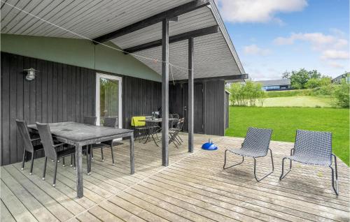 Patio nebo venkovní prostory v ubytování Holiday Home Karens Bakke
