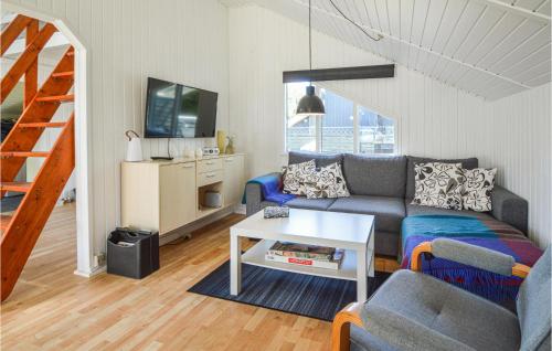 O zonă de relaxare la One-Bedroom Holiday Home In Hemmet