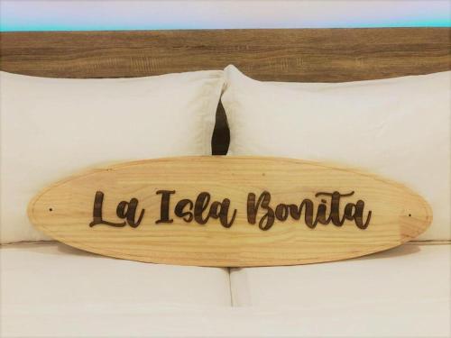 La Isla Bonita