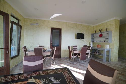 Μια τηλεόραση ή/και κέντρο ψυχαγωγίας στο Holiday Village