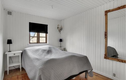 Una cama o camas en una habitación de Beautiful Home In Grevinge With Kitchen