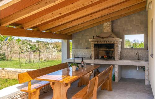 Nice Home In Medulin With Wifi
