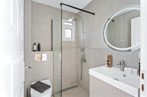 Ένα μπάνιο στο NK Suites