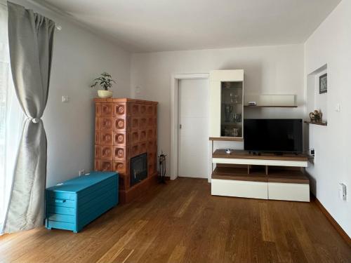 One Bedroom Apartment with Terrace near Sea - Angela's Apartments
