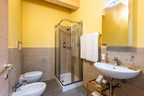Bilik mandi di Cignella Resort