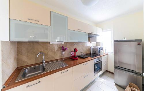 Nice Home In Okrug Gornji With Sauna