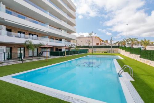 ARENALES terrace refugee new apartment with pool and gym