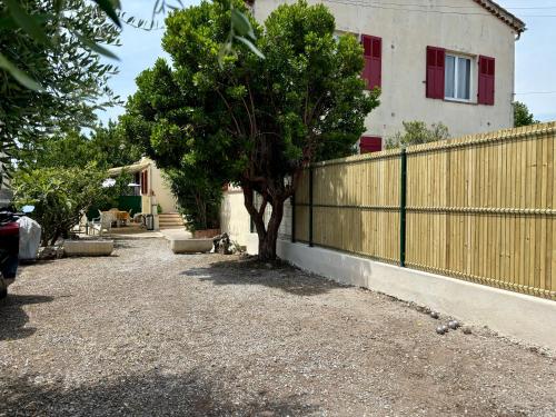 Spacieux Appartement, Grande Terrasse et Parking Privé !