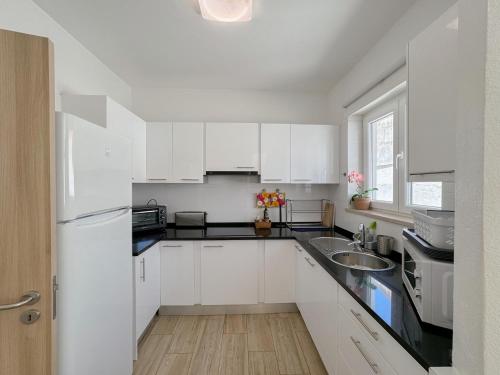 Penthouse with Balcony in the Historic Center #1956