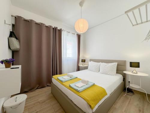 Penthouse with Balcony in the Historic Center #1956