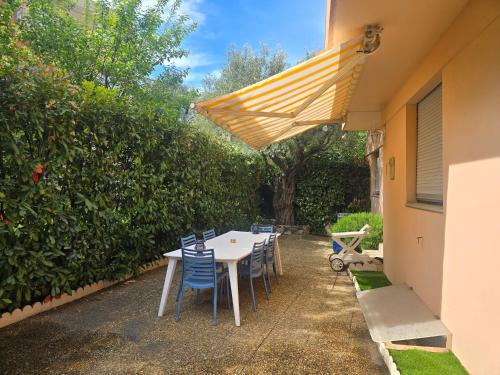 OASIS - Duplex climatisé 100m2, Jardin 150m2, garage individuel clos