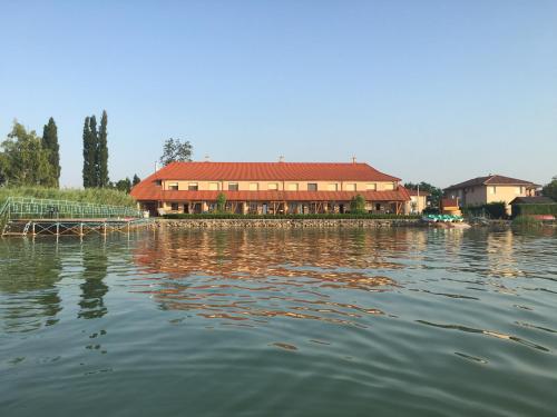 Hársas Apartmanház Balatonboglár