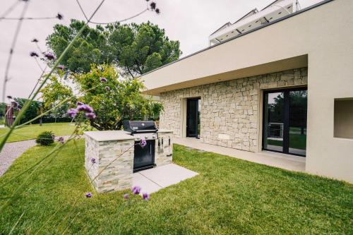 Κήπος έξω από το Lagolino Boutiquehouse