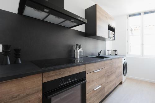 Gallery image of OIQIA • Arthéa • Graphiste in Périgueux