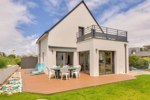 Maison avec jardin - à 400m plage des Govelins