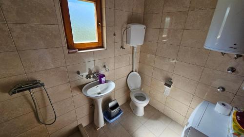 Koupelna v ubytování River House 2025