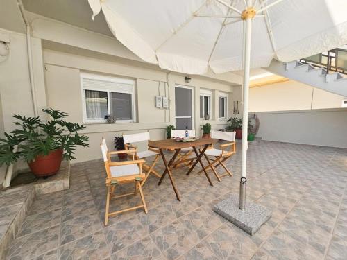 Ntina's Apartment