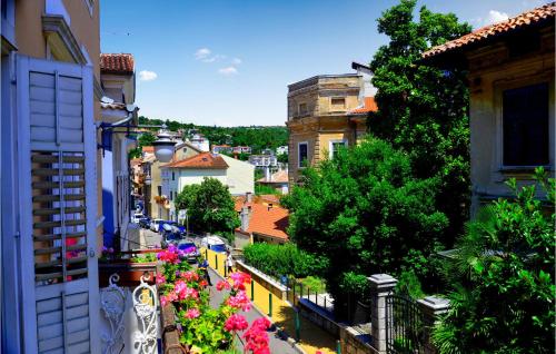 2 Bedroom Cozy Apartment In Volosko