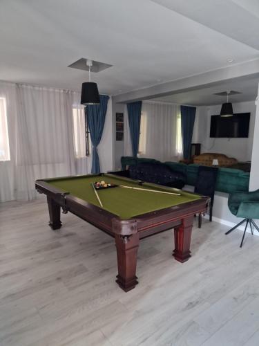 Biliár nebo kulečník v ubytování Portobello