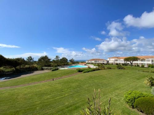 Appartement vue mer en residence piscines