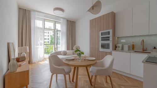 Apartment in the Clouds Letná - Luxury with Romantic Balconies in Quiet Centre of Prague